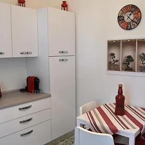  Appartamento Le Alpi Sul Mare Italia